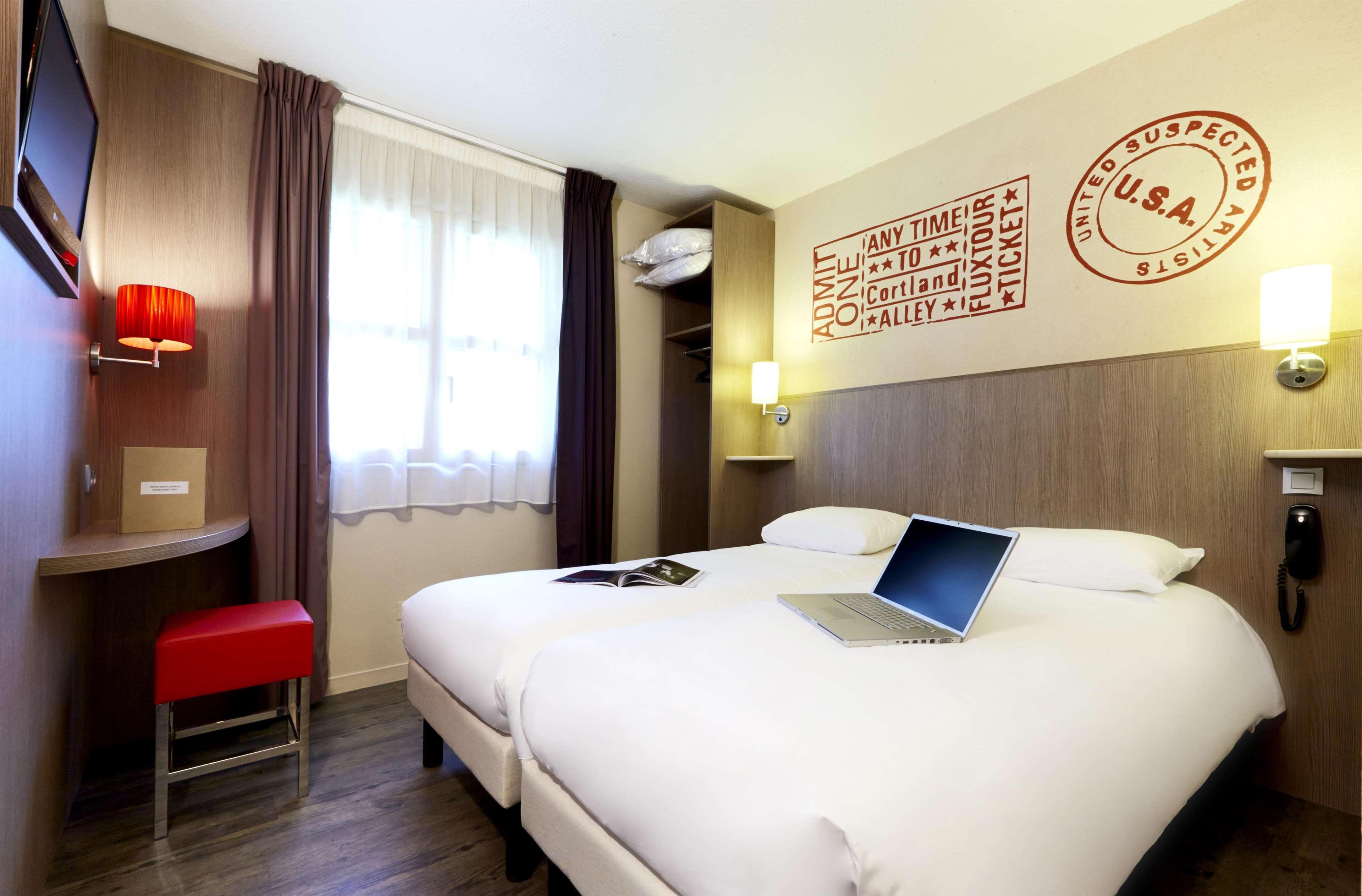 Brit Hotel Essentiel שולה מראה חיצוני תמונה