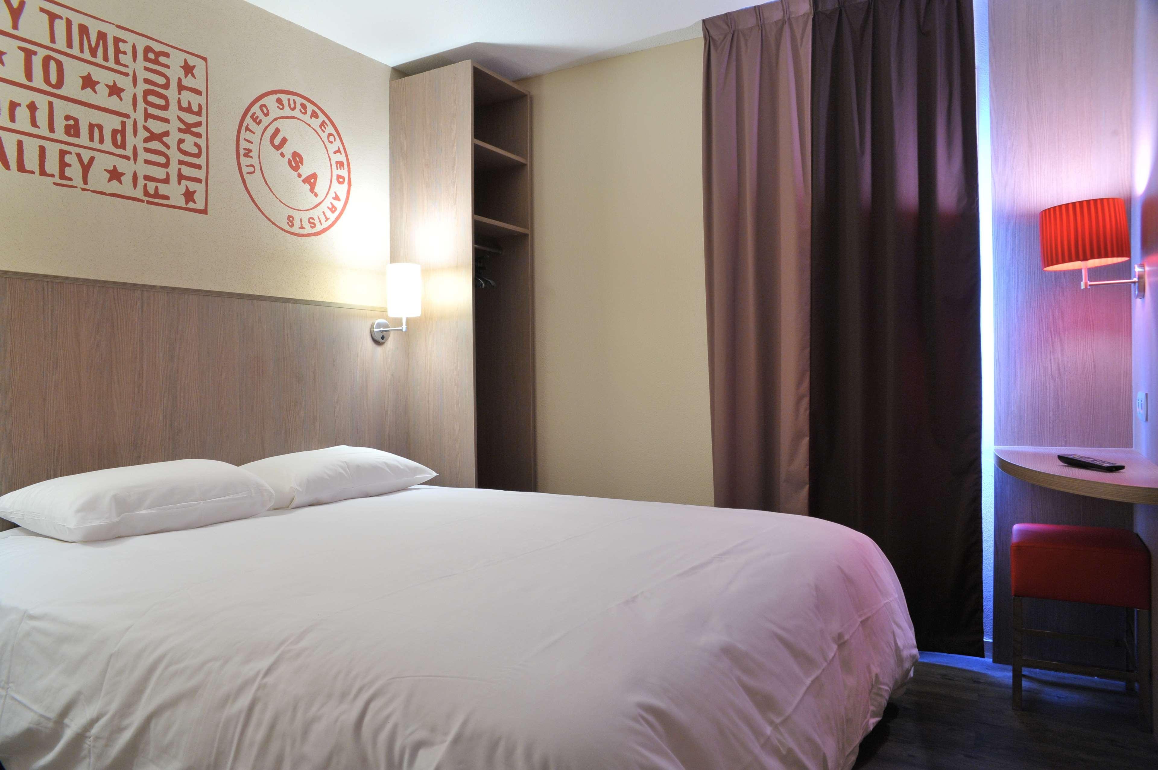 Brit Hotel Essentiel שולה מראה חיצוני תמונה