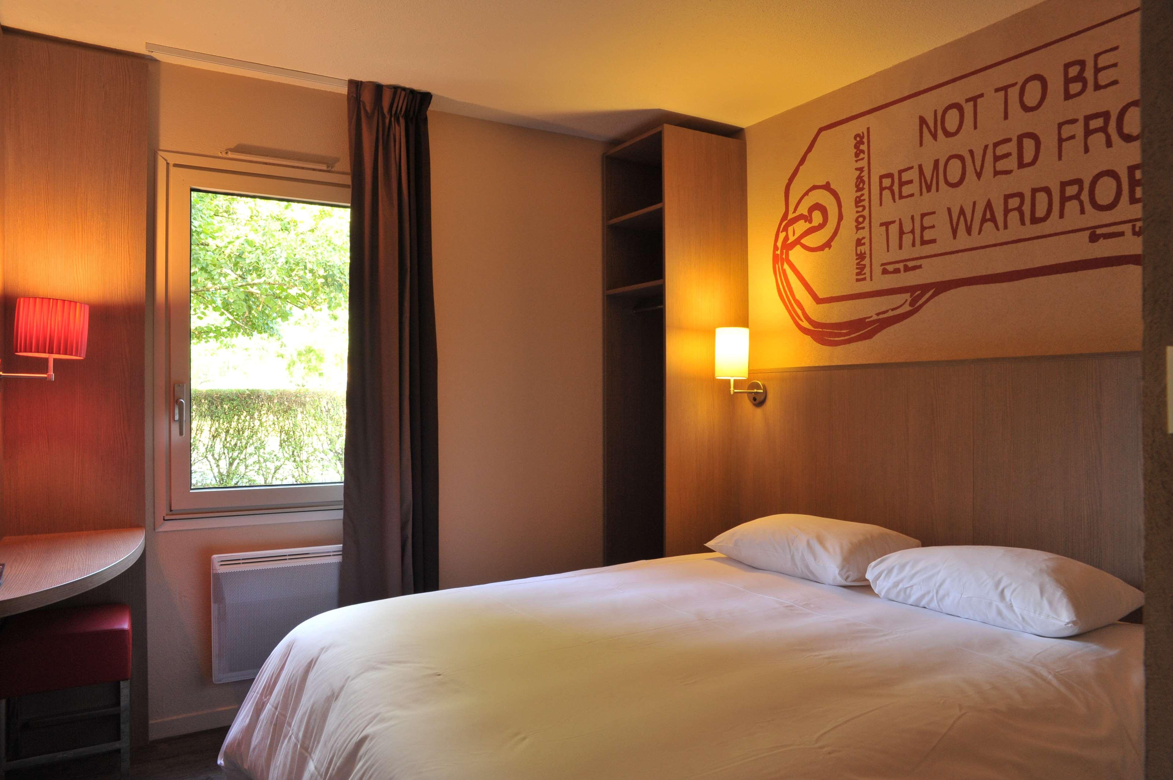 Brit Hotel Essentiel שולה מראה חיצוני תמונה