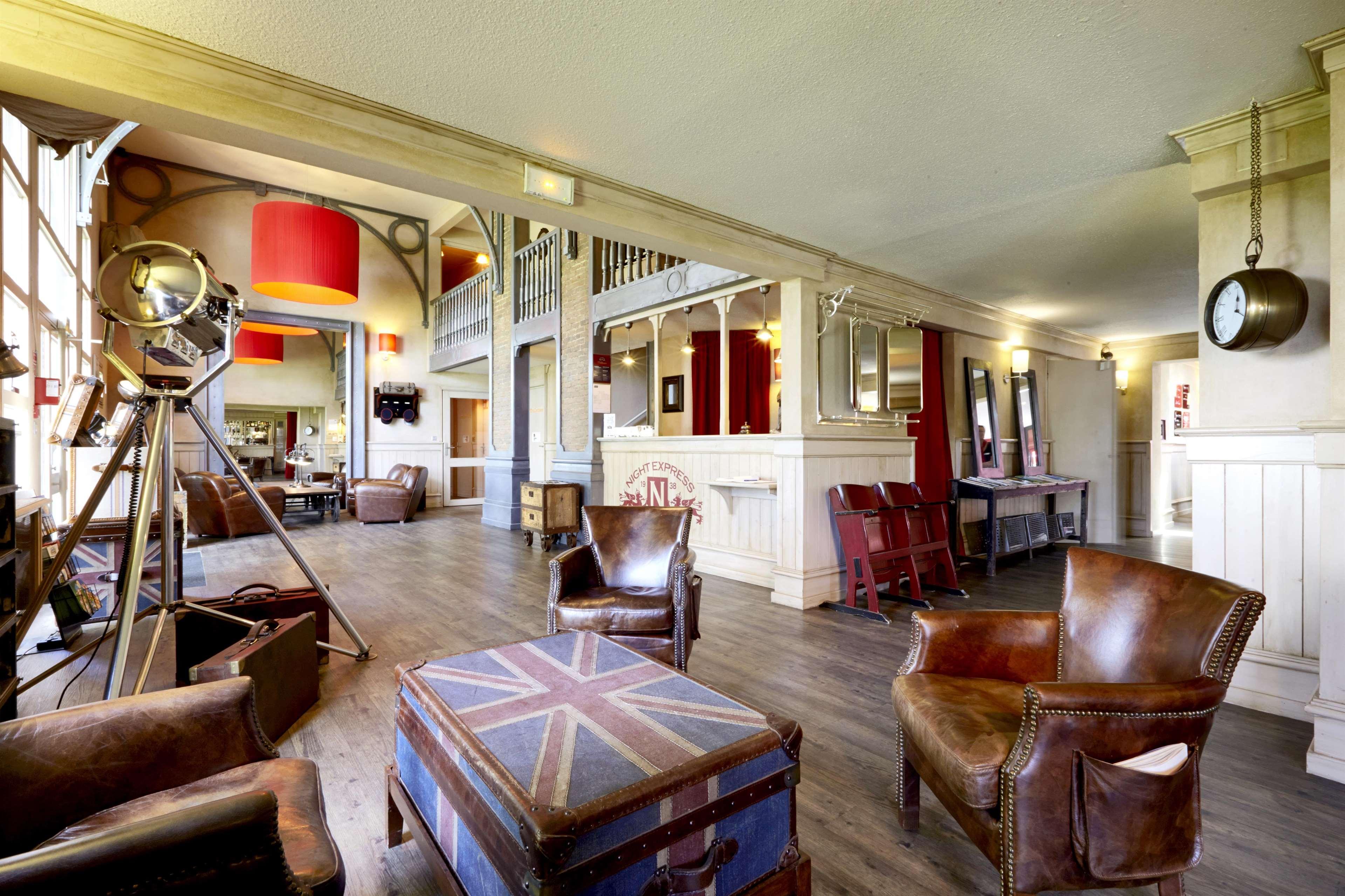 Brit Hotel Essentiel שולה מראה חיצוני תמונה