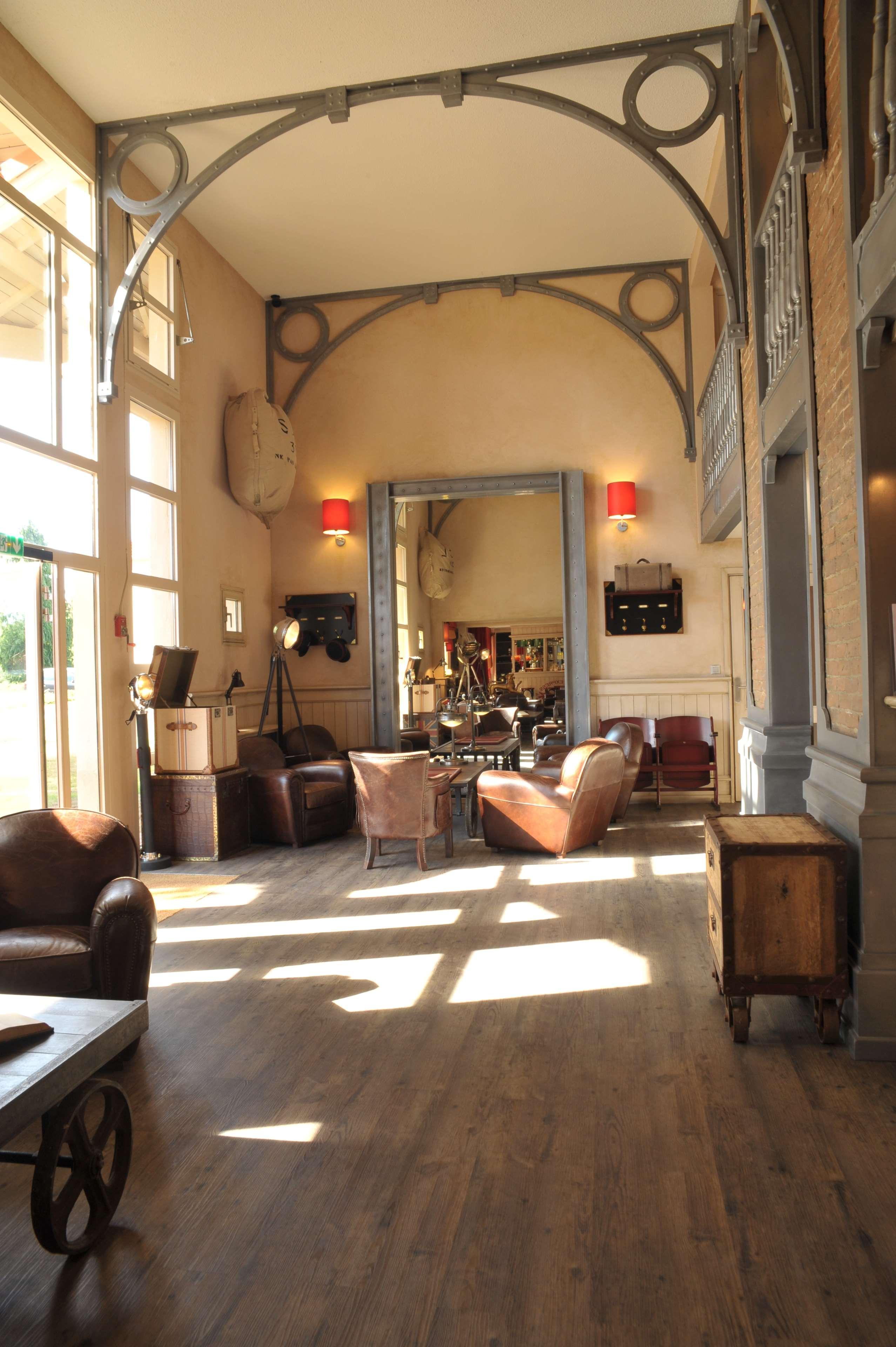 Brit Hotel Essentiel שולה מראה חיצוני תמונה